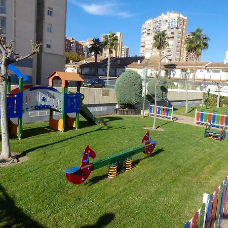 1 Bedroom With Airconditioning And Bath - Max 4 Guests Apartment