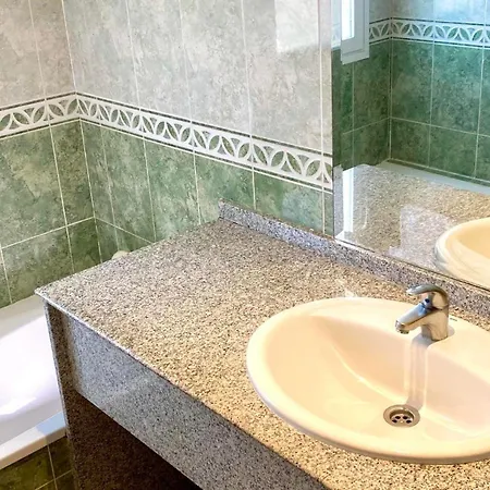 Lejlighed 1 Bedroom With Airconditioning And Bath - Max 4 Guests *