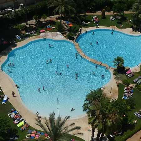 1 Bedroom With Airconditioning And Bath - Max 4 Guests *