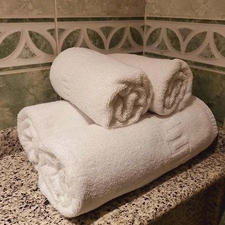 Lejlighed 1 Bedroom With Airconditioning And Bath - Max 4 Guests