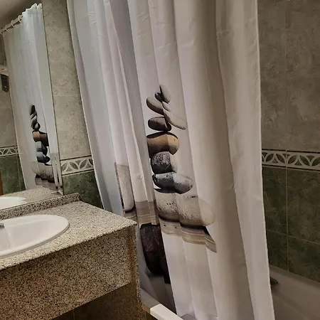 1 Bedroom With Airconditioning And Bath - Max 4 Guests Апартаменты Бенидорм
