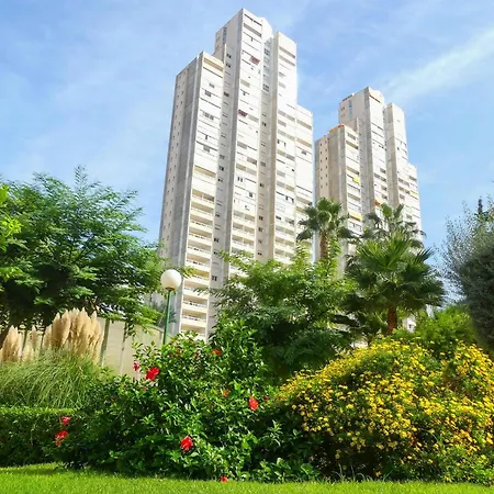 1 Bedroom With Airconditioning And Bath - Max 4 Guests Апартаменты